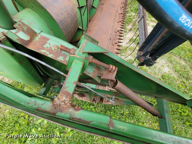 image for item IF9751 1984 John Deere 4420  RWA combine