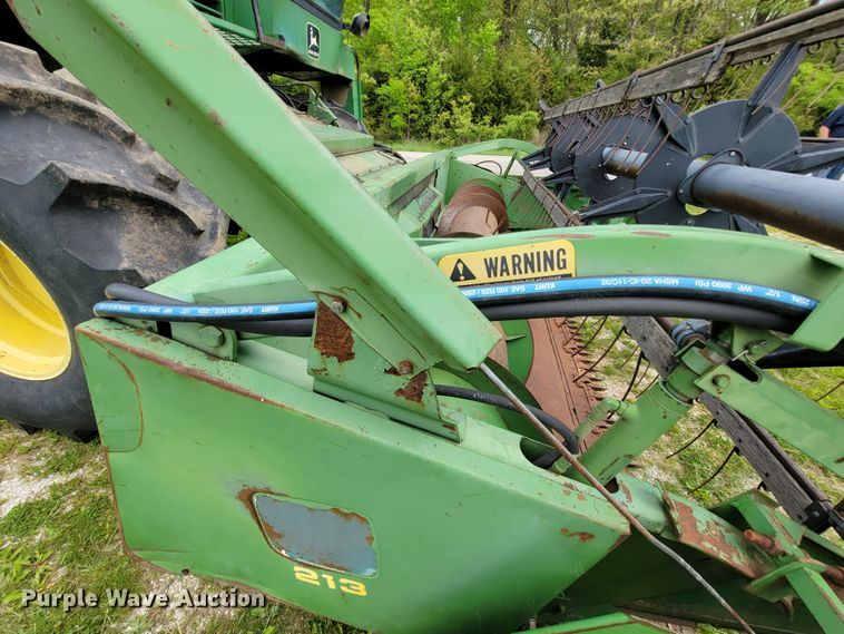 image for item IF9751 1984 John Deere 4420  RWA combine