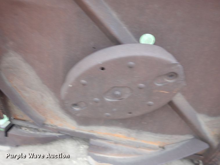 image for item IJ9291 John Deere 1508  batwing rotary mower