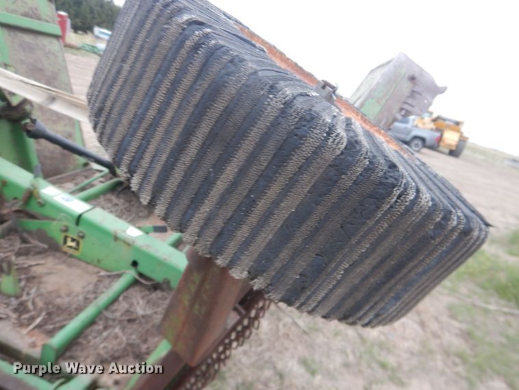 image for item IJ9293 John Deere 1508  batwing rotary mower