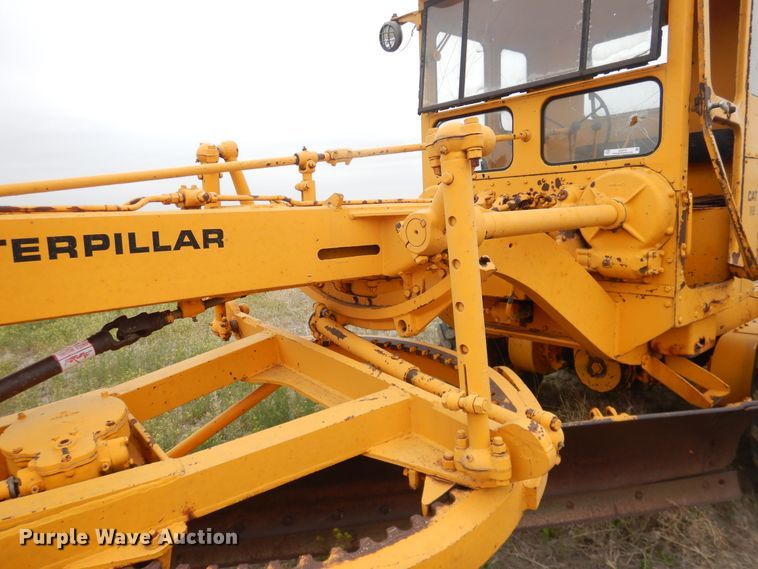 image for item IJ9314 Caterpillar 112  rigid frame motor grader