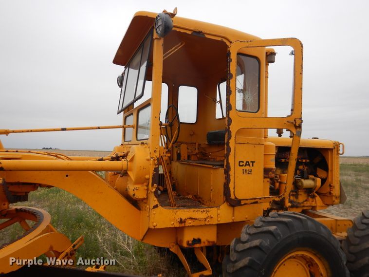 image for item IJ9314 Caterpillar 112  rigid frame motor grader