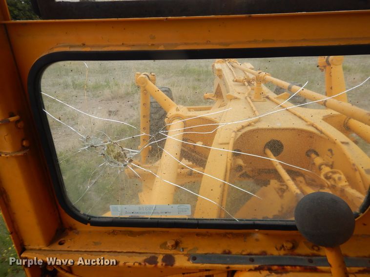 image for item IJ9314 Caterpillar 112  rigid frame motor grader