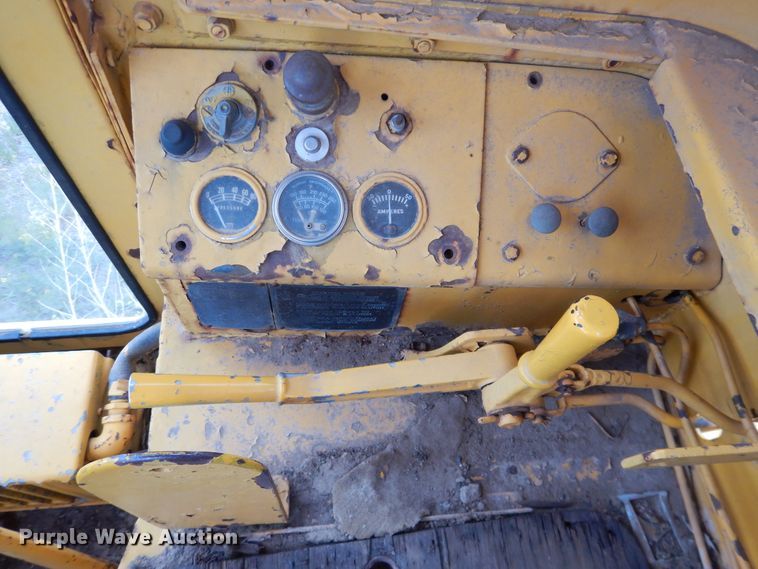 image for item IJ9314 Caterpillar 112  rigid frame motor grader