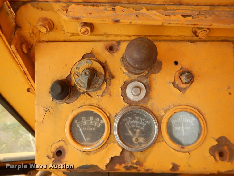 image for item IJ9314 Caterpillar 112  rigid frame motor grader