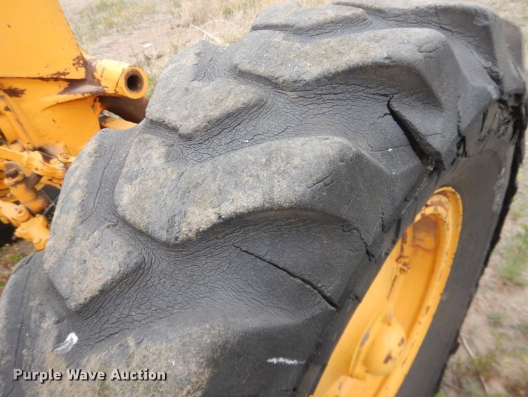 image for item IJ9314 Caterpillar 112  rigid frame motor grader