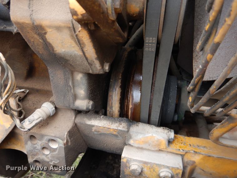 image for item IJ9322 1988 John Deere 762B  elevating scraper