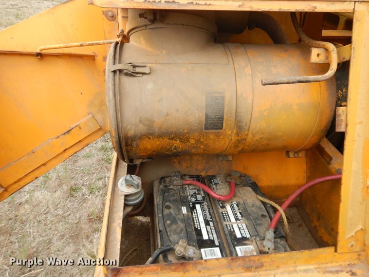 image for item IJ9322 1988 John Deere 762B  elevating scraper