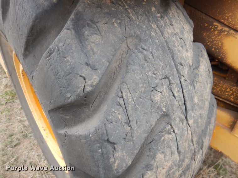 image for item IJ9322 1988 John Deere 762B  elevating scraper