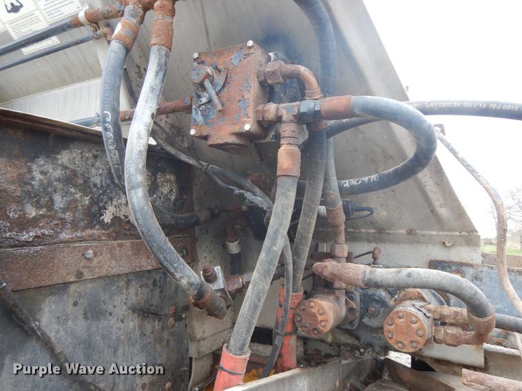 image for item IL9248 Ag-Chem TerraGator 8104  applicator