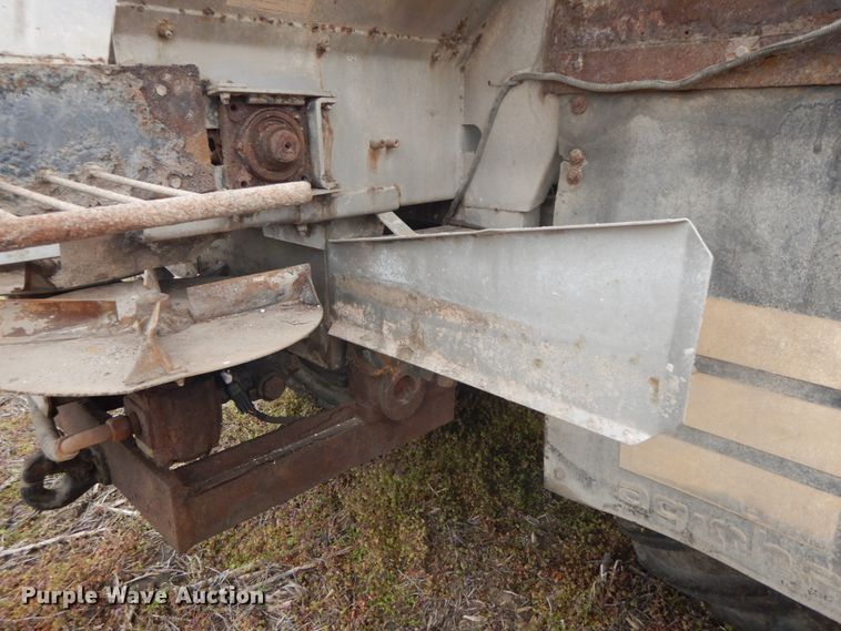 image for item IL9248 Ag-Chem TerraGator 8104  applicator