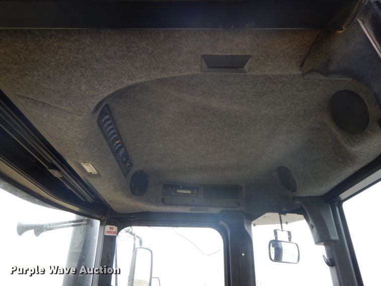 image for item IL9248 Ag-Chem TerraGator 8104  applicator