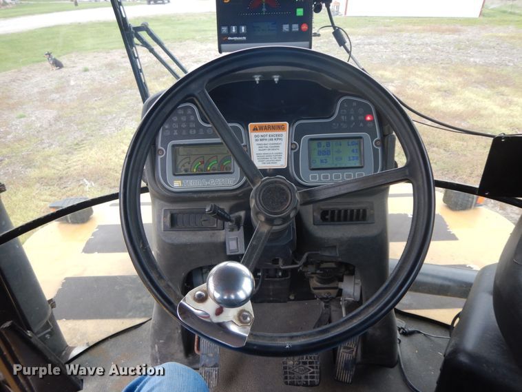 image for item IL9248 Ag-Chem TerraGator 8104  applicator