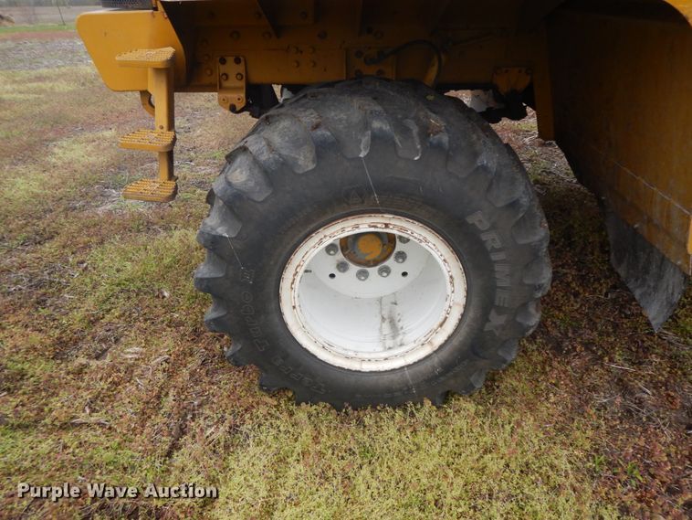 image for item IL9248 Ag-Chem TerraGator 8104  applicator