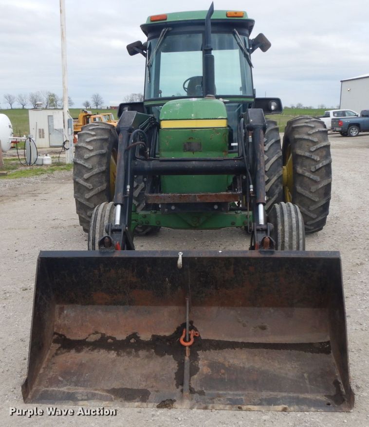 image for item IL9256 1973 John Deere 4230  tractor