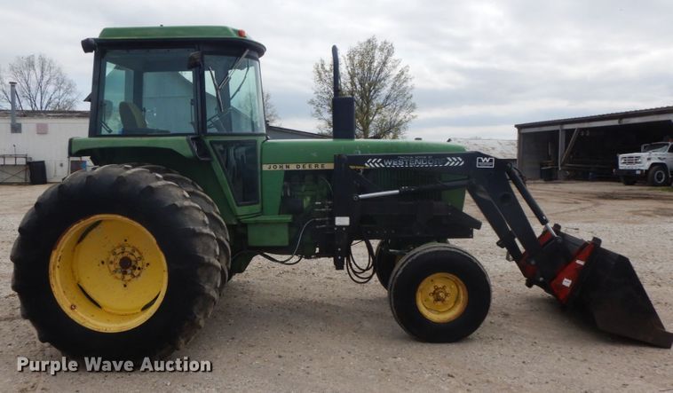 image for item IL9256 1973 John Deere 4230  tractor