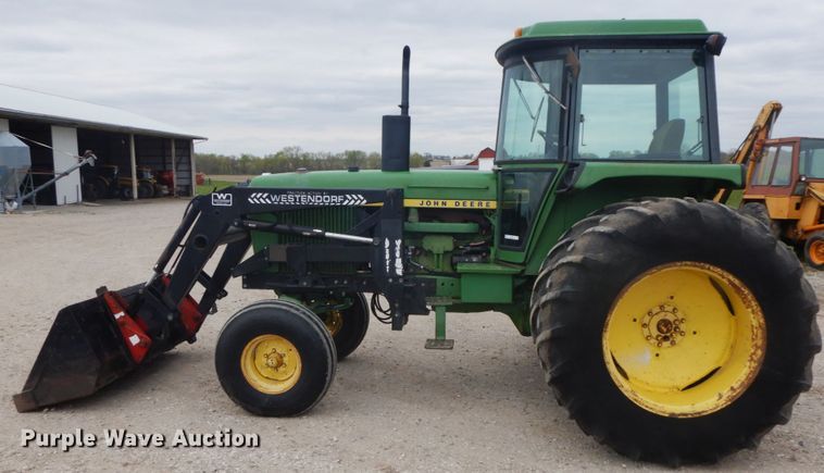 image for item IL9256 1973 John Deere 4230  tractor