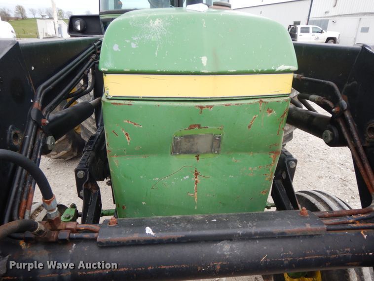 image for item IL9256 1973 John Deere 4230  tractor
