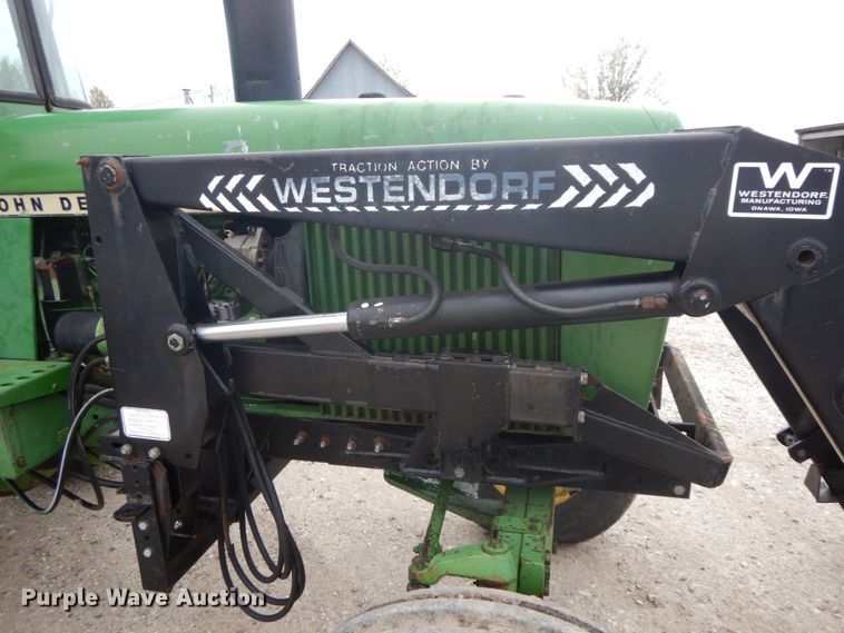 image for item IL9256 1973 John Deere 4230  tractor