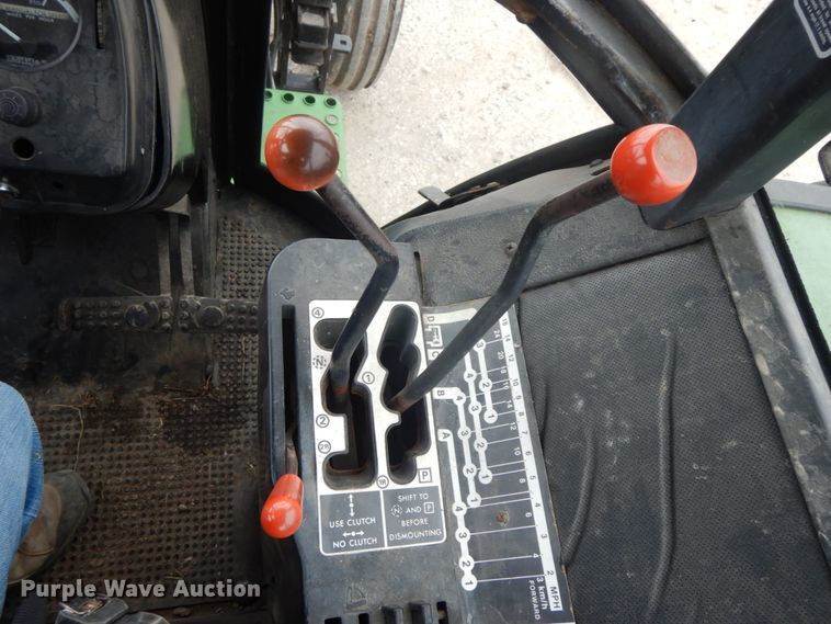 image for item IL9256 1973 John Deere 4230  tractor