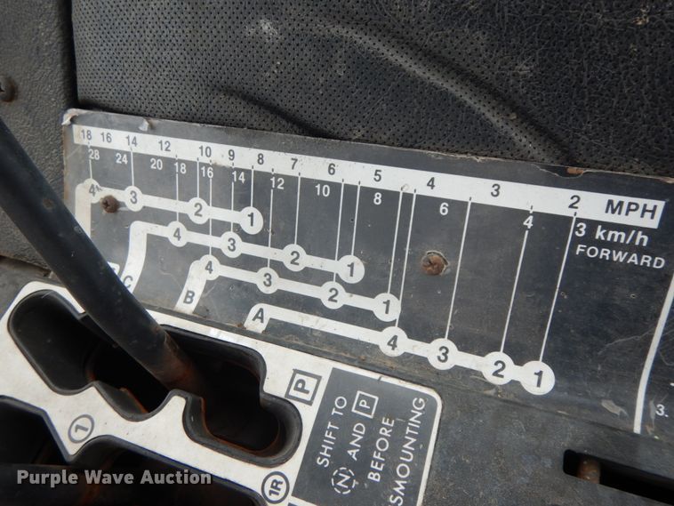 image for item IL9256 1973 John Deere 4230  tractor