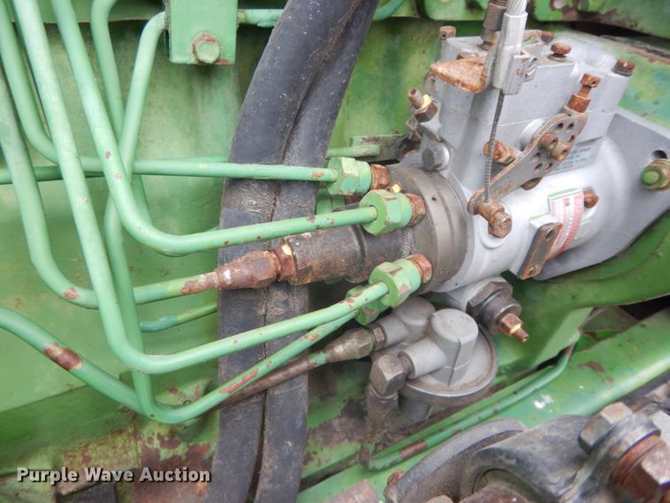 image for item IL9256 1973 John Deere 4230  tractor