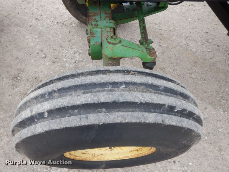 image for item IL9256 1973 John Deere 4230  tractor