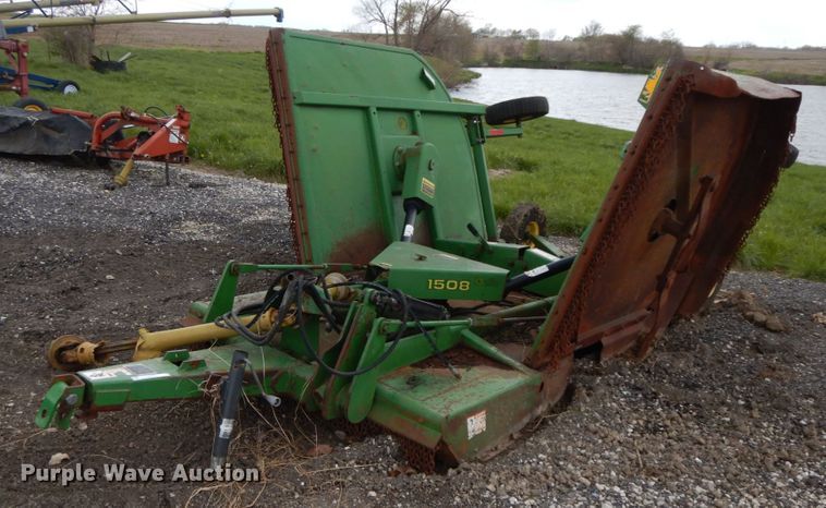 image for item IL9272 John Deere 1508  batwing rotary mower