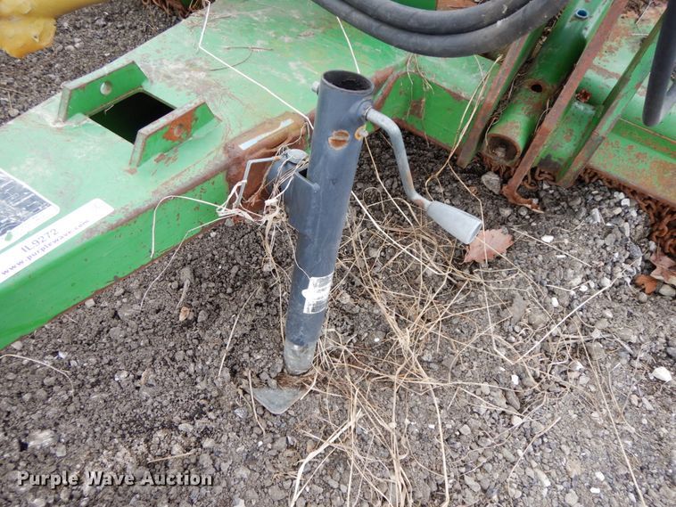 image for item IL9272 John Deere 1508  batwing rotary mower