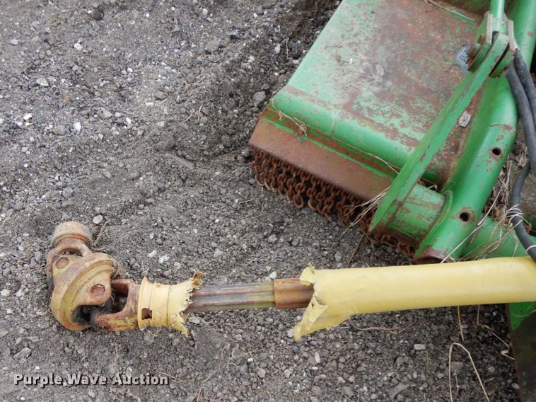 image for item IL9272 John Deere 1508  batwing rotary mower