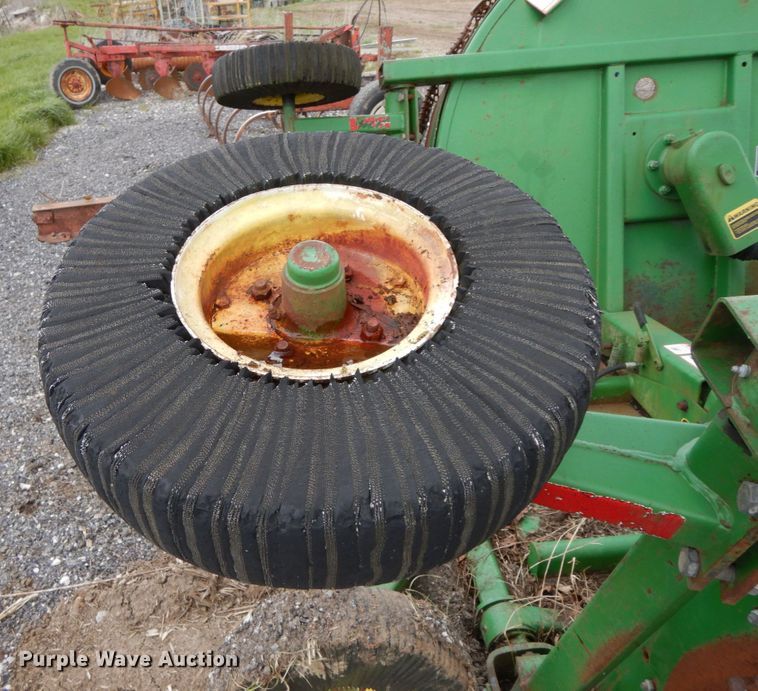 image for item IL9272 John Deere 1508  batwing rotary mower