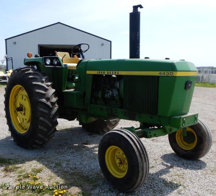 image for item IL9280 1973 John Deere 4430  tractor
