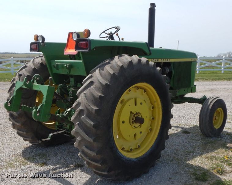 image for item IL9280 1973 John Deere 4430  tractor