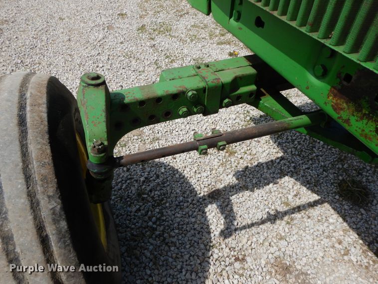 image for item IL9280 1973 John Deere 4430  tractor