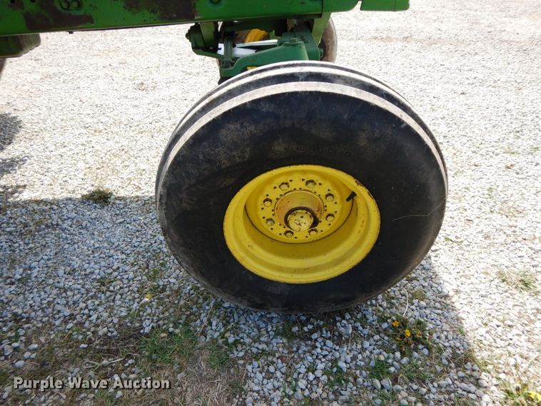 image for item IL9280 1973 John Deere 4430  tractor