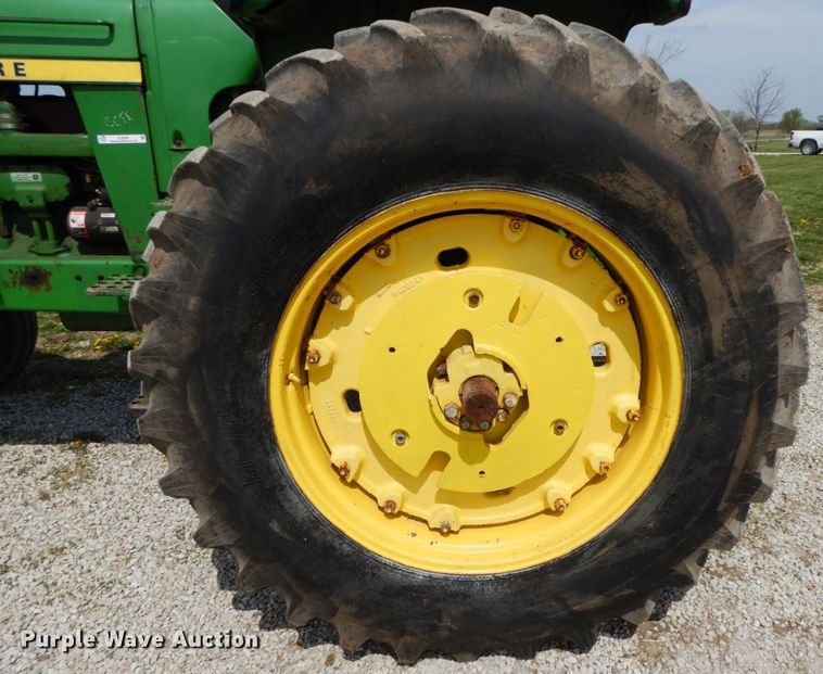 image for item IL9280 1973 John Deere 4430  tractor
