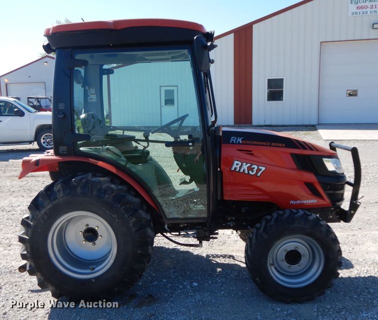 image for item IL9299 2019 Rural King RK37HC  MFWD tractor