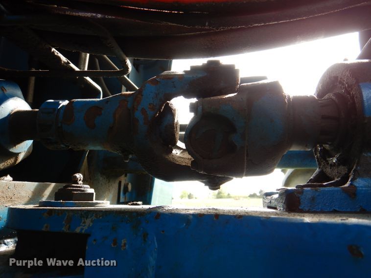 image for item IQ9279 1989 Ford 876 Versatile  4WD tractor