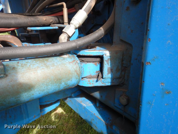 image for item IQ9279 1989 Ford 876 Versatile  4WD tractor