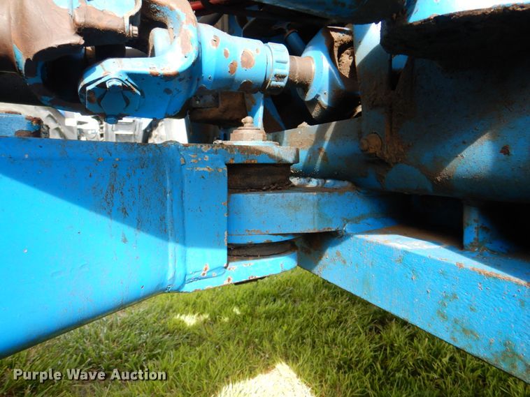 image for item IQ9279 1989 Ford 876 Versatile  4WD tractor