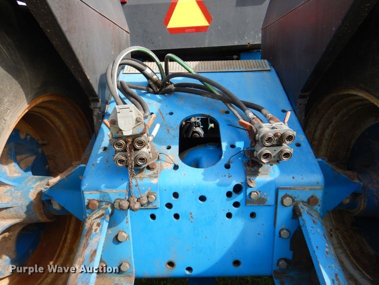 image for item IQ9279 1989 Ford 876 Versatile  4WD tractor