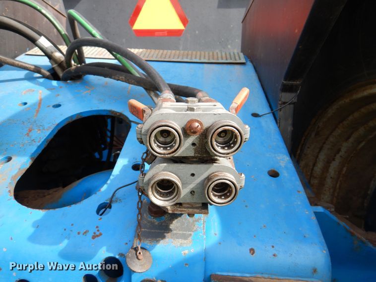 image for item IQ9279 1989 Ford 876 Versatile  4WD tractor