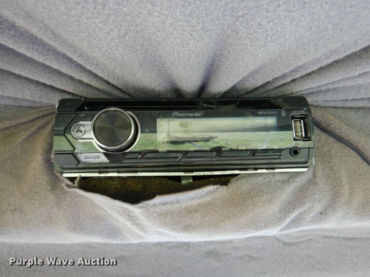 image for item IQ9279 1989 Ford 876 Versatile  4WD tractor