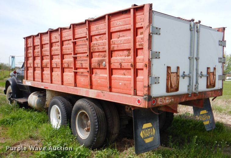 image for item IQ9283 1968 Chevrolet C60  grain truck