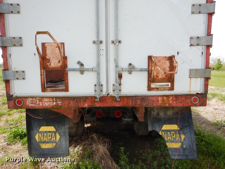 image for item IQ9283 1968 Chevrolet C60  grain truck