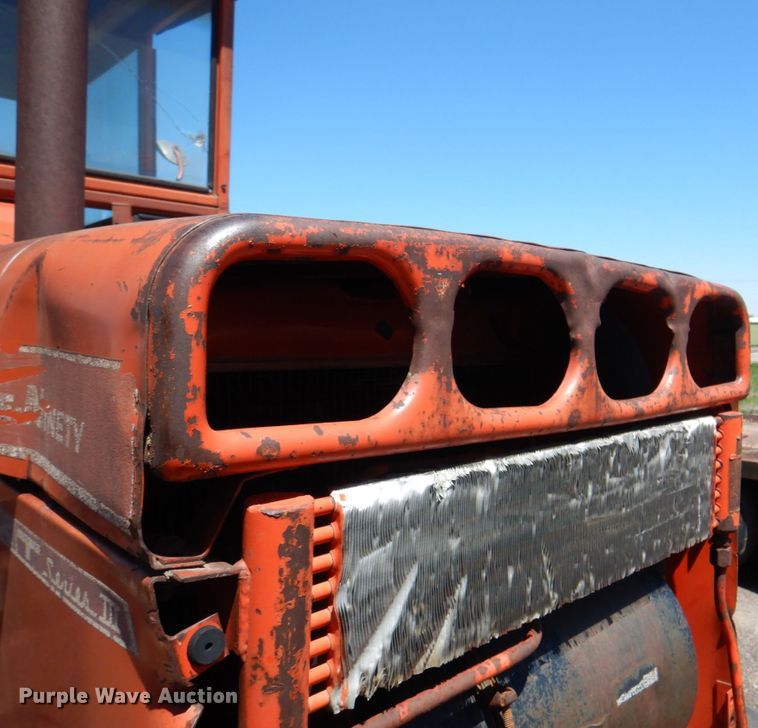image for item IQ9313 Allis Chalmers 190XT Series III  tractor