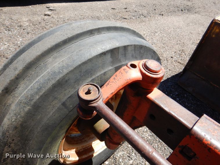 image for item IQ9313 Allis Chalmers 190XT Series III  tractor