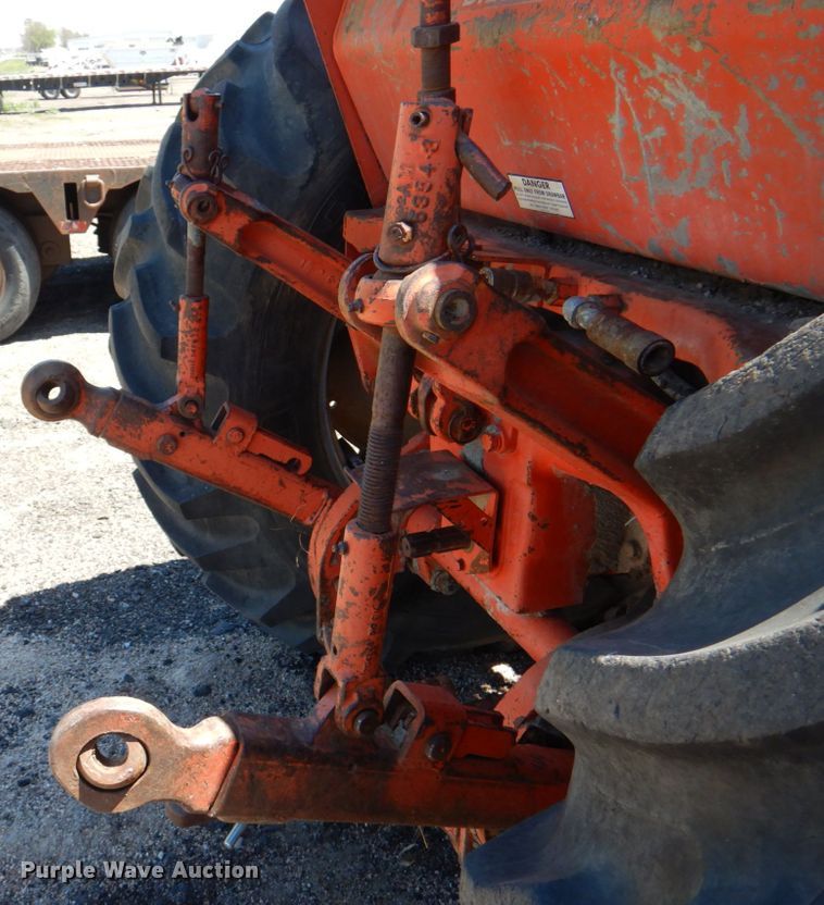 image for item IQ9313 Allis Chalmers 190XT Series III  tractor