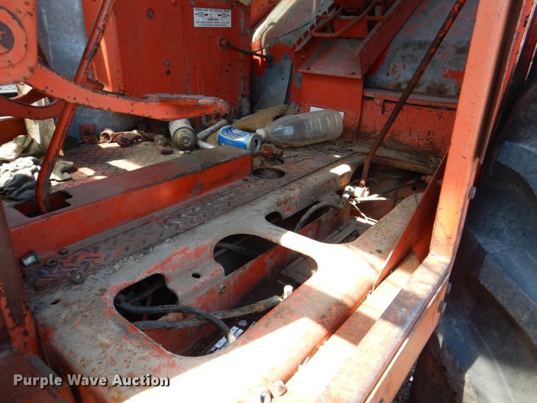 image for item IQ9313 Allis Chalmers 190XT Series III  tractor