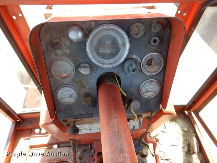 image for item IQ9313 Allis Chalmers 190XT Series III  tractor